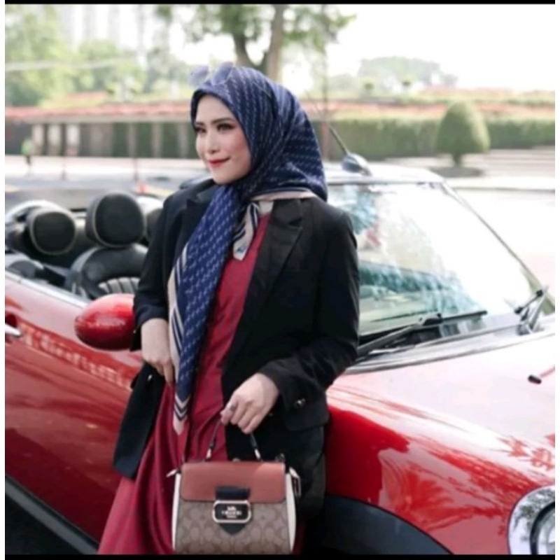 REFANKA | Hijab Autograph series By Renka - Kerudung Hijab Segiempat Motif - Bahan Voal Ultimate - U