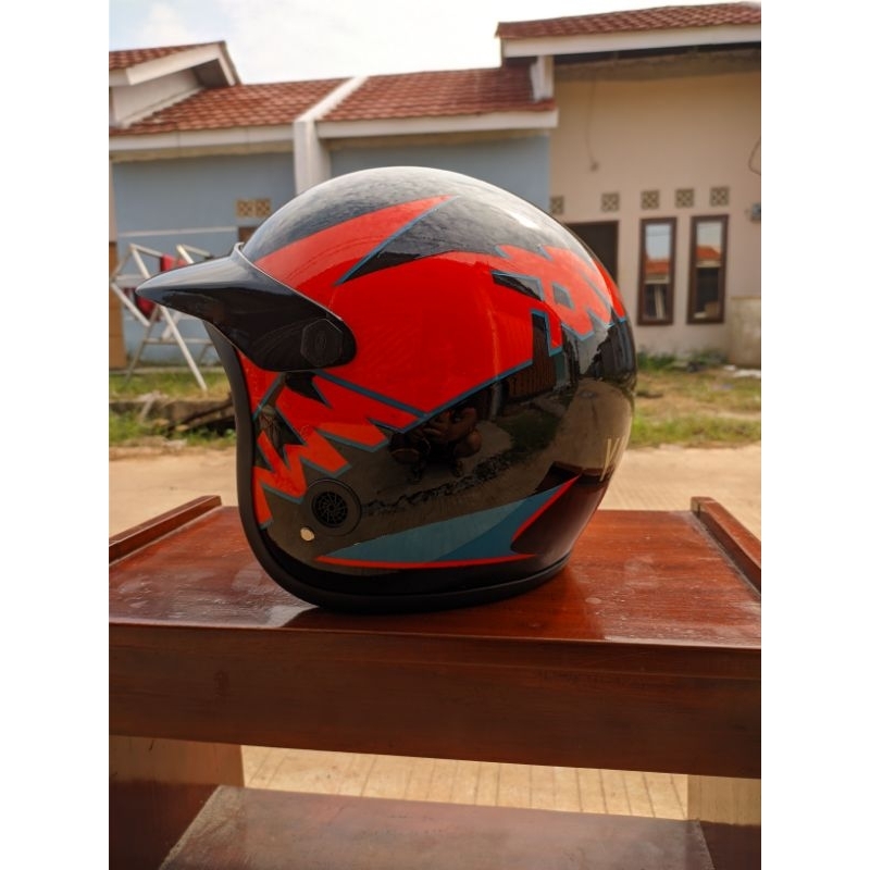 Helm Yamaha Jadul Lawas Hitam Merah