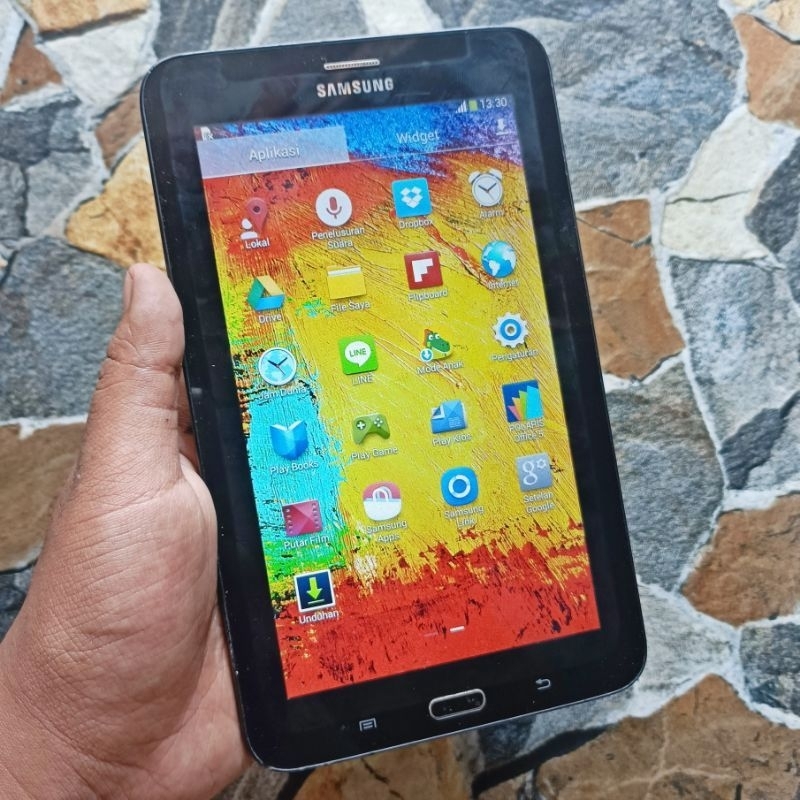 Tablet Samsung 3v/3 normal murah second mulus siap pakai terjamin aman dan amanah