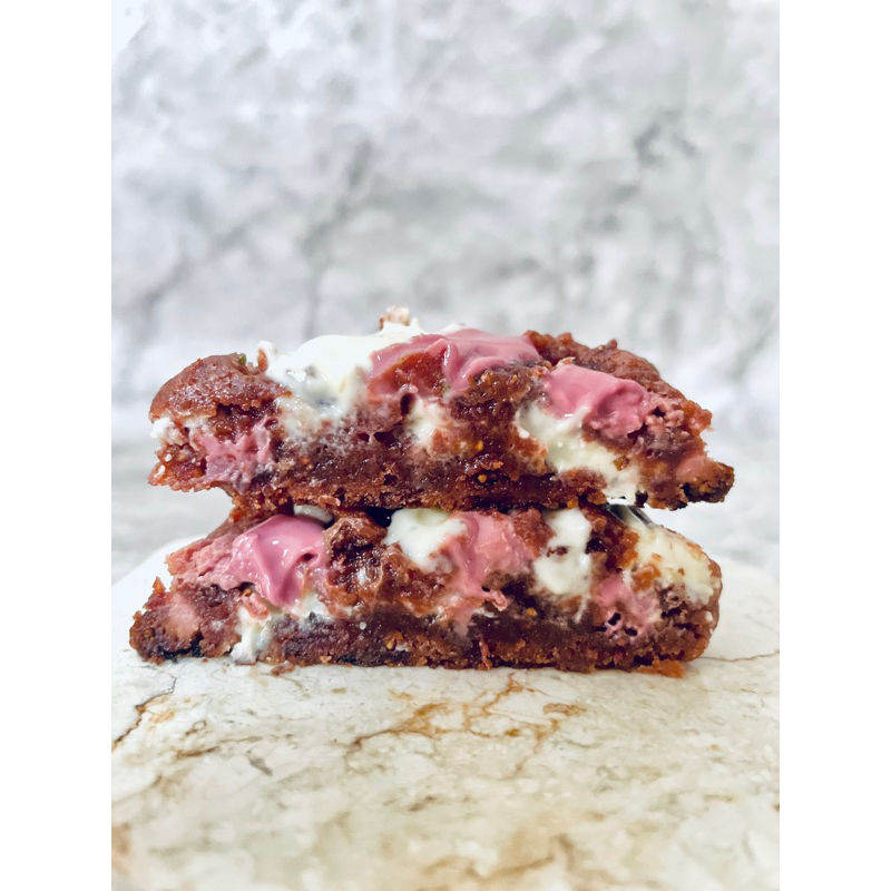 

White Strawberry Cookies