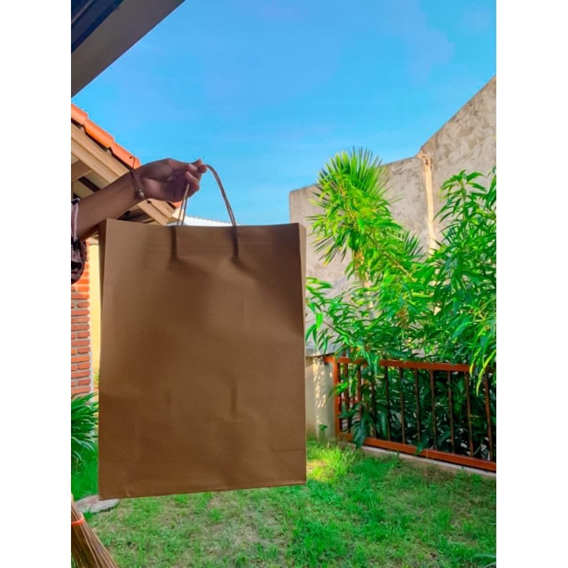 

PAPER BAG (ukuran 30x10x40) / TAS KADO / TAS KERTAS /PAPER BAG COKLAT