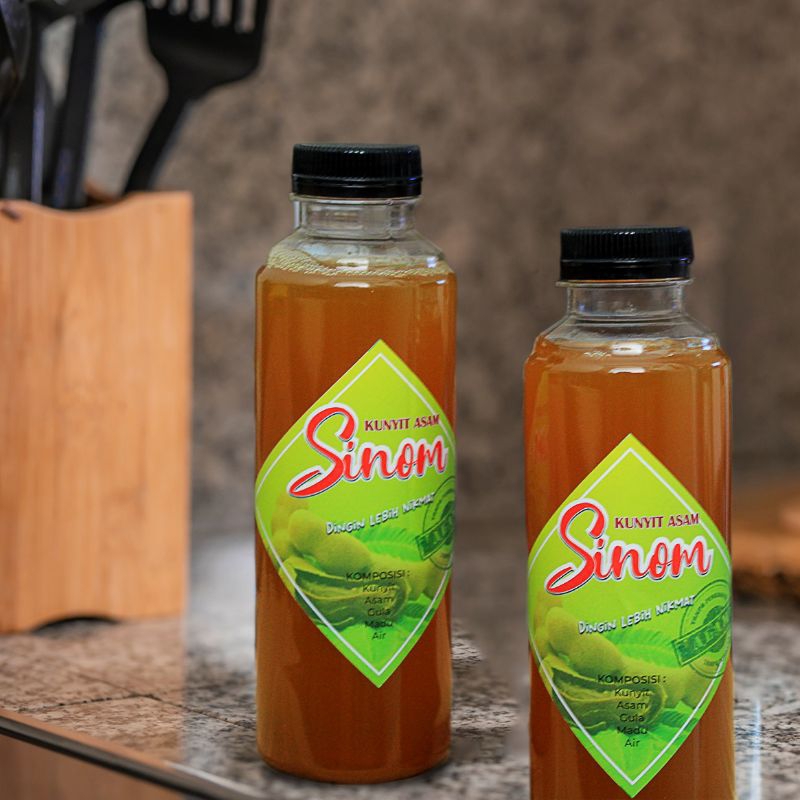 

SINOM - MINUMAN KUNYIT ASAM MADU