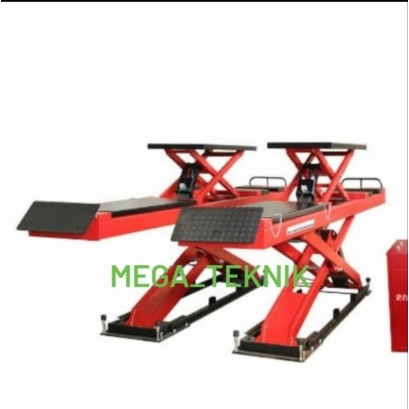 Lift Car Spooring Mobil