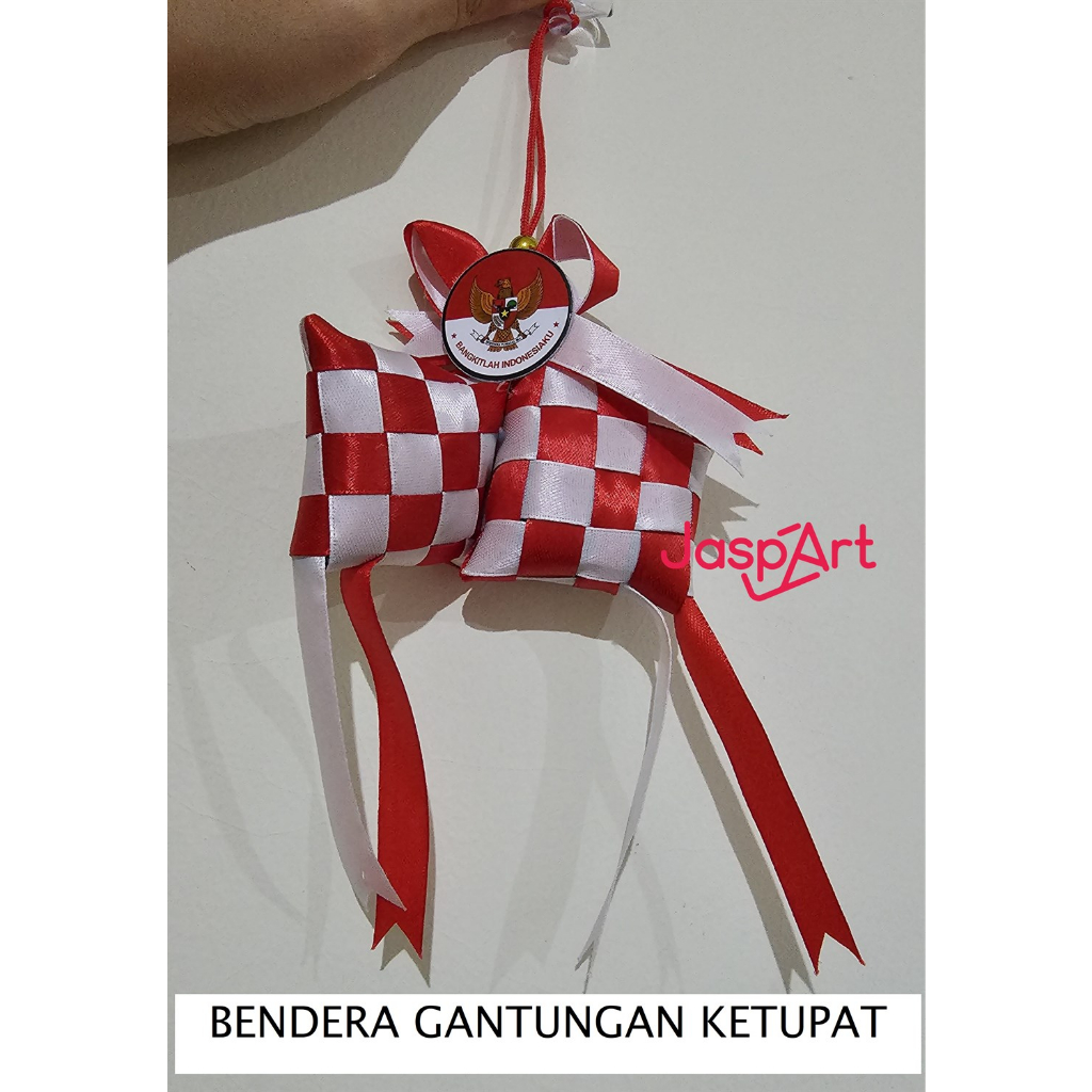 bendera merah putih hiasan ketupat Bendera Gantungan Mobil Hiasan Bendera Mobil Gantungan Ketupat Merah Putih