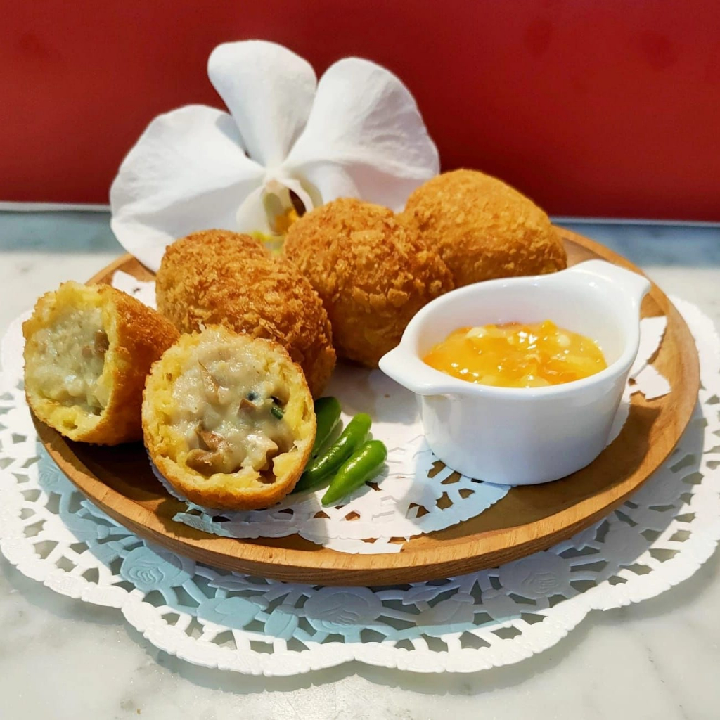 

Kroket Ragout isi Ayam Jamur