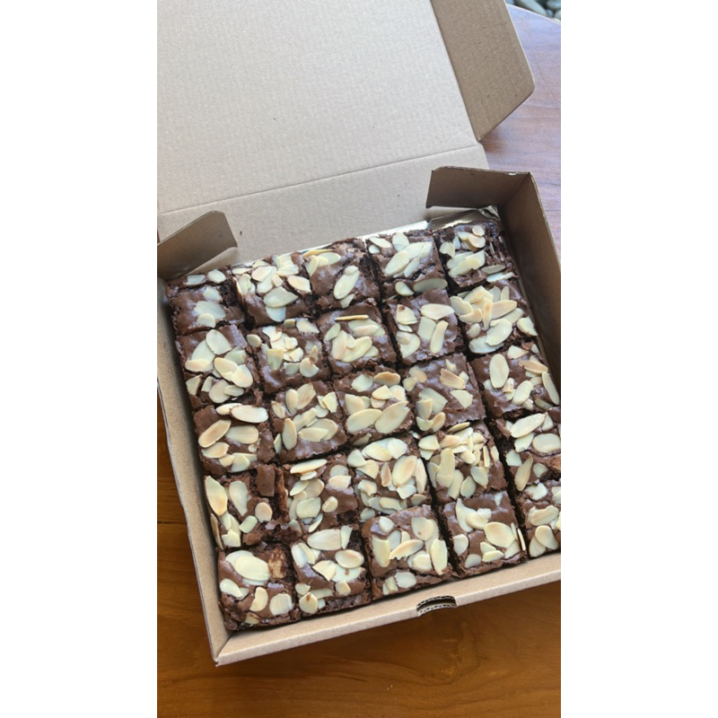 

DULCEBROWNIES | ALMOND BROWNIES REGULAR 20x20