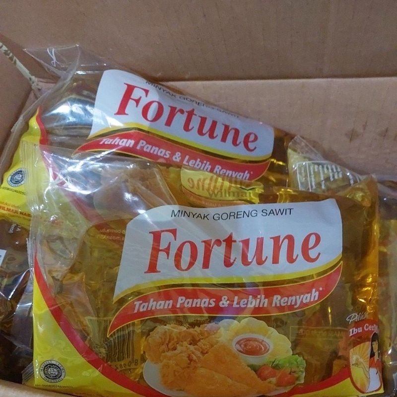 

MINYAK GORENG SAWIT / FORTUNE 1 LITER / MENGANDUNG VITAMIN A / KEMASAN BANTAL