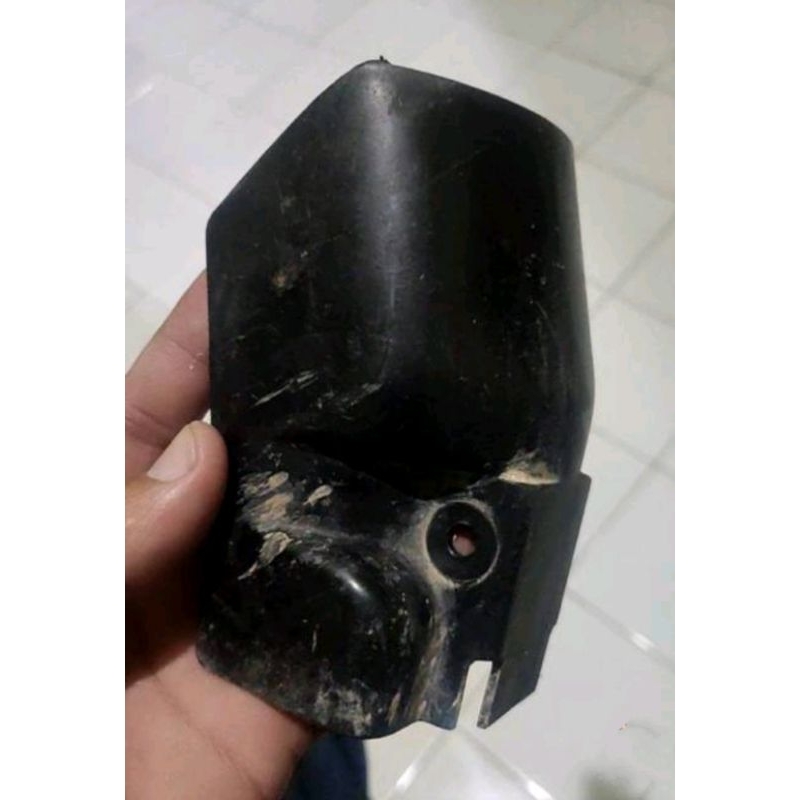 Tutup shock belakang ninja rr