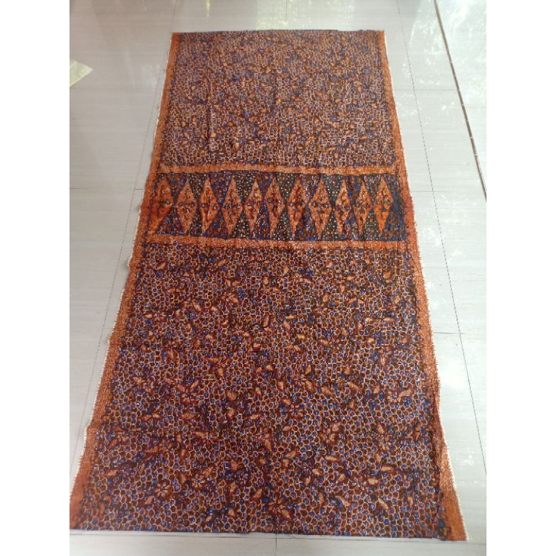 Kain sarung Batik Tulis Lasem estehan klasik