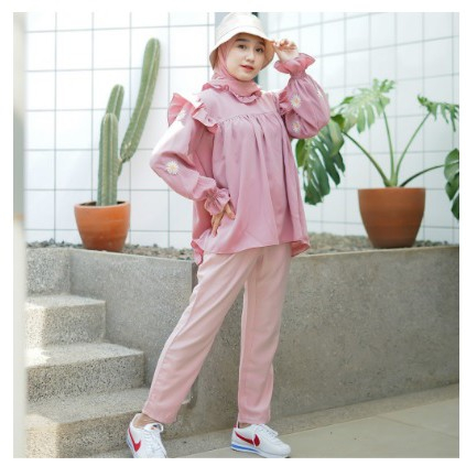 AndaraFashion-DELINA BLOUSE Bahan Wolfis Aplikasi Bordir Ukuran One Size Baju Atasan Wanita Terbaru 