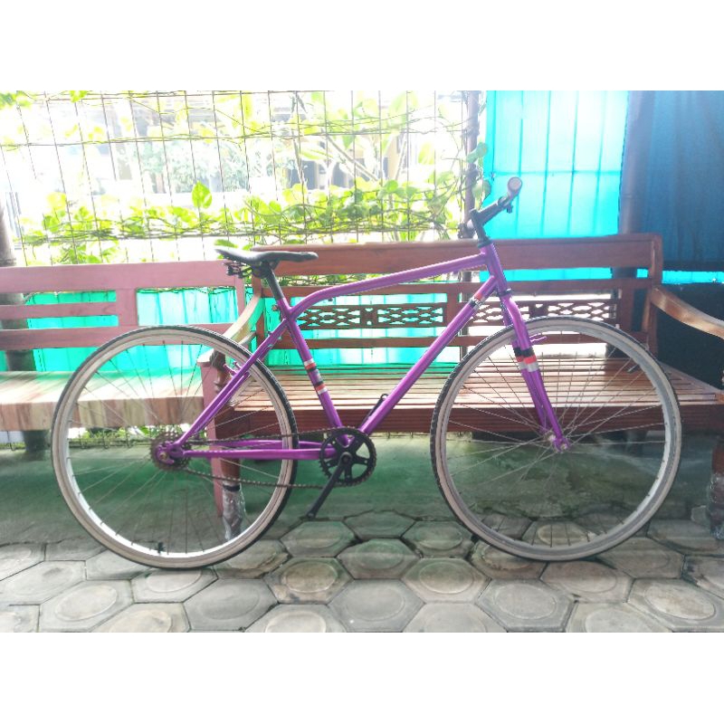 sepeda commuter bike