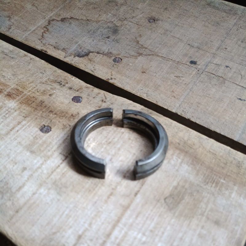 ring pengunci transmisi isuzu panther 23 panther 25 touring copotan orisinil