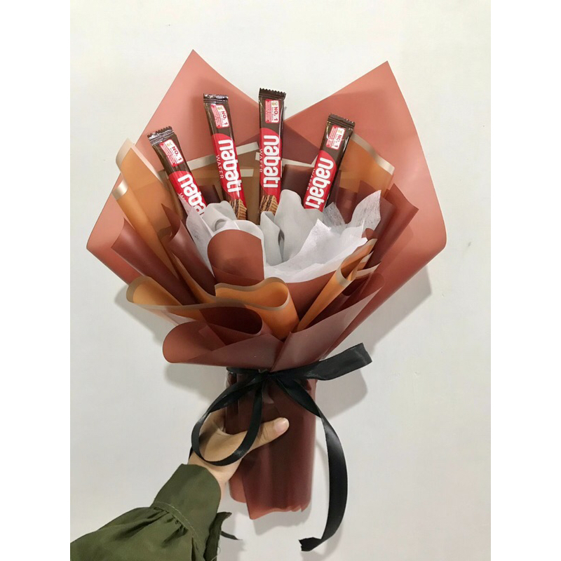 Bouquet Snack Paket A by arv.stuff / gift birthday semprotulation graduation jajan snack bunga kado terbaik gift box special surprise semua acara nikahan ulang tahun perpisahan pelepasan kelulusan artificial bestseller kado kekinian