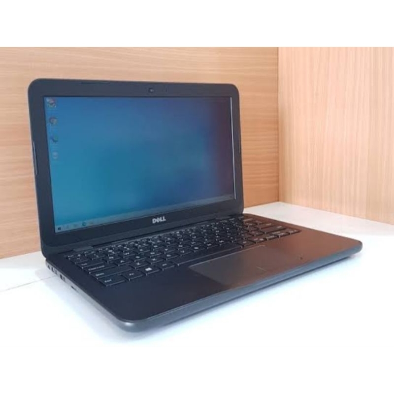 Netbook Dell P24T