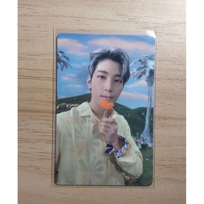WTS Photocard Official Wonwoo Sector 17 *Damage