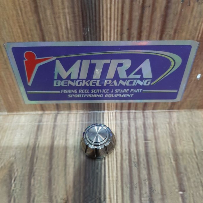 Screw cub daiwa 1000-3000 power handle original part (tutup handle)