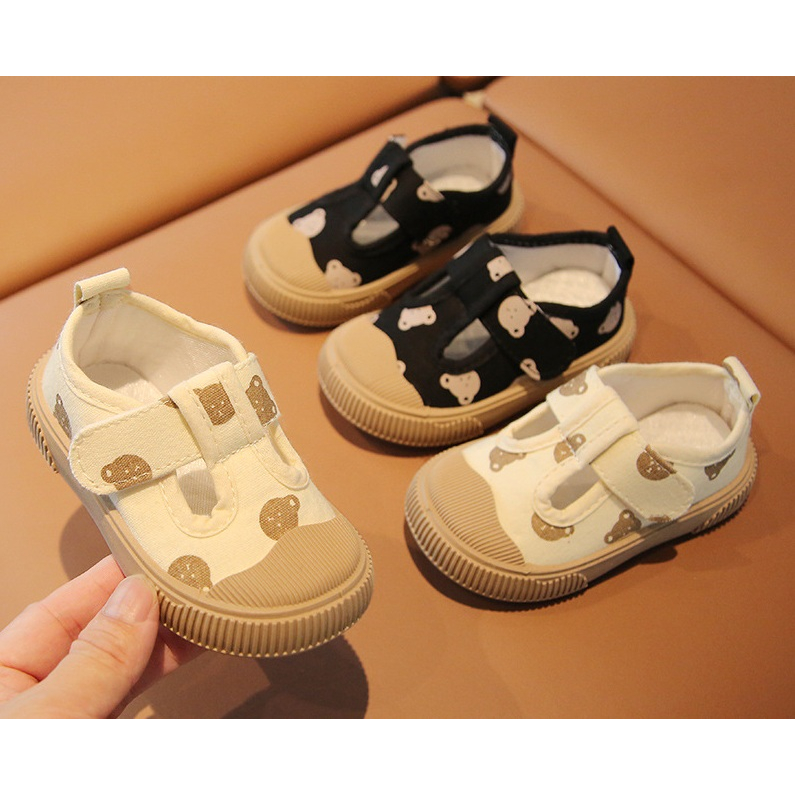 Sepatu anak IMPORT BEAR HITAMCREAM BAHAN LEMBUT NYAMAN DIPAKAI 17-28