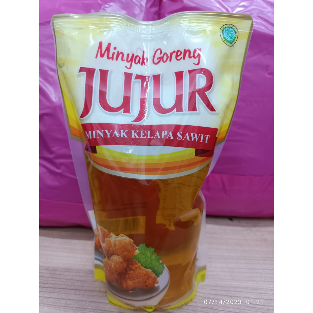 MINYAK GORENG JUJUR 900 ML (POUCH BAG)