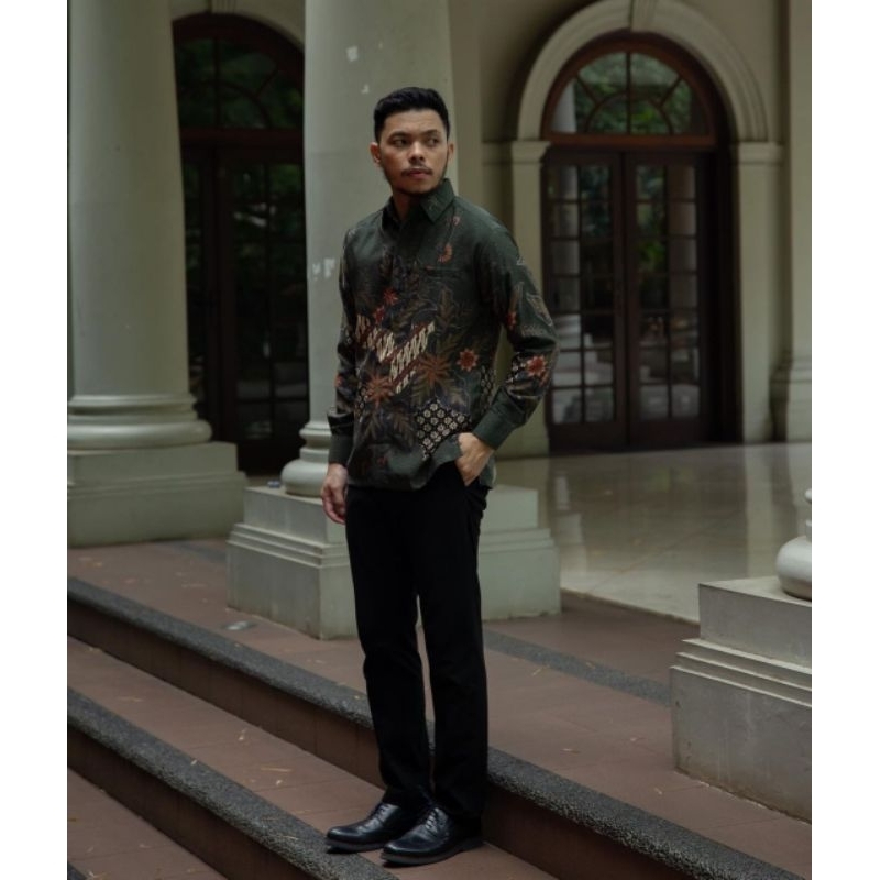 Kemeja batik pria lengan panjang batik modern motif terbaru