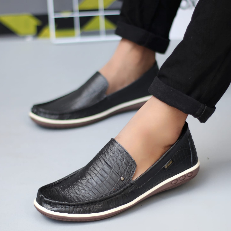 Sepatu Formal Loafers Kulit Asli Kerja Pria