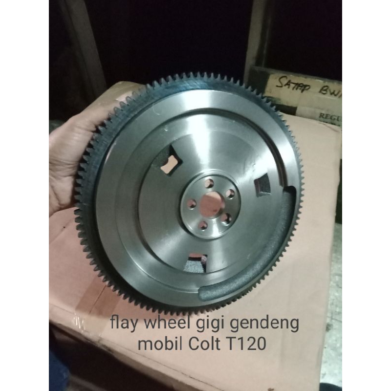 fly wheel gigi gendeng roda gila mobil Colt T120