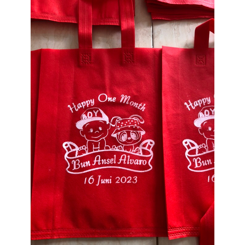 

Goodie bag sablon , totebag, spunbond