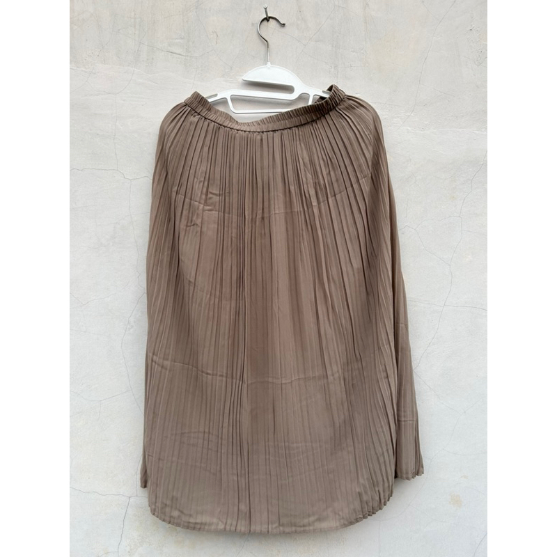 Rok Plisket UniqLo (Original) BARU