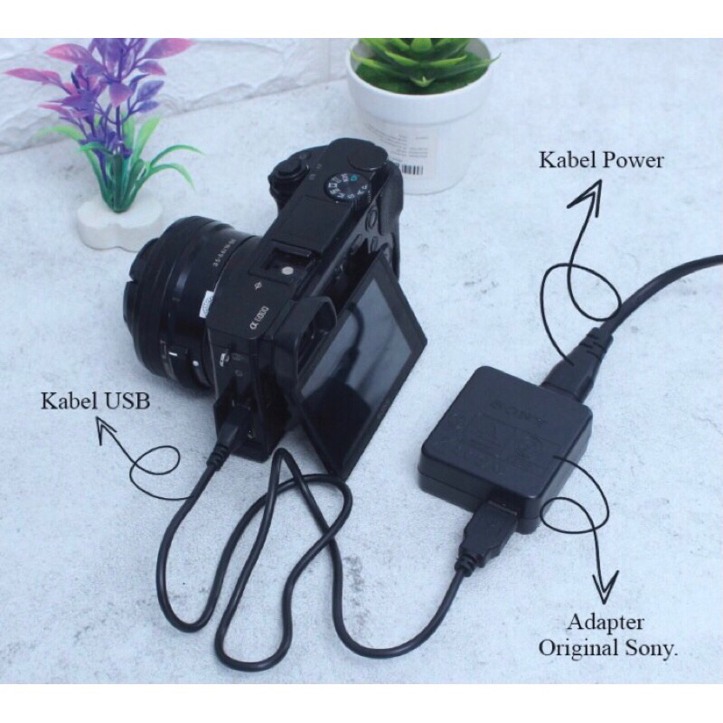 Charger bawaan kamera sony a6000 Adaptor AC-UUE12 charger for sony Original