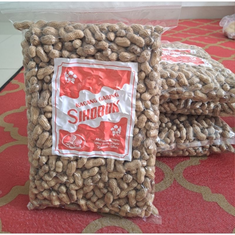 

Kacang Garing Sihobuk 1000 gr