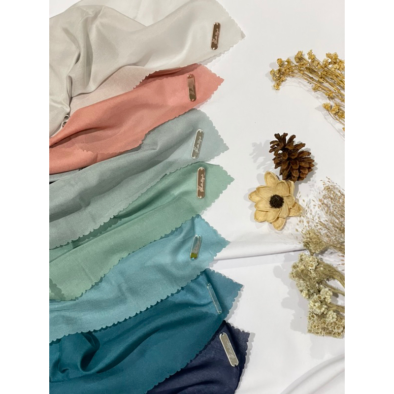 Hijab segiempat voal Ultrafine original Janetha laser cut