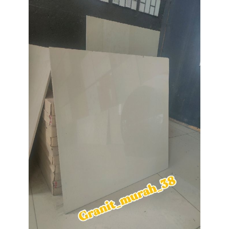 Granit/Lantai/Dinding 60x60 warna krem