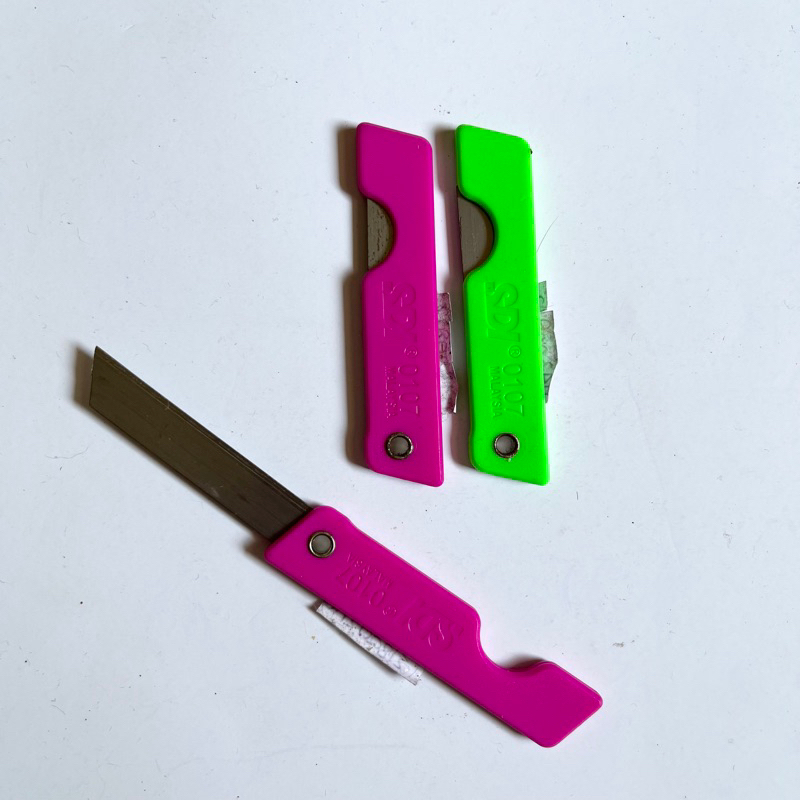 

CUTTER LIPAT MINI