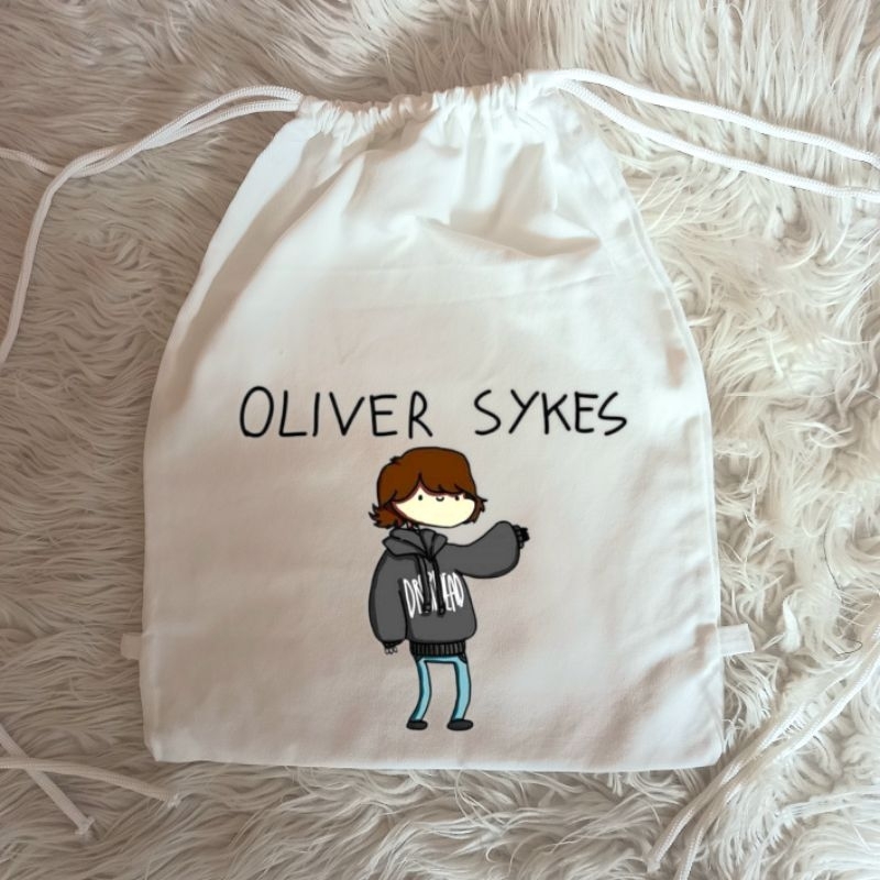 Tas Tali Serut Putih Oliver Sykies BMTH Bahan Kanvas Premium Tebal / Stringbag Putih Oliver Sykies K