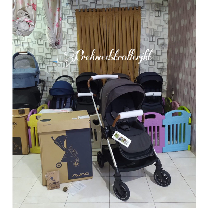 Nuna Triv stroller preloved