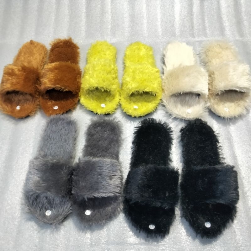 sandal selop bulu wanita