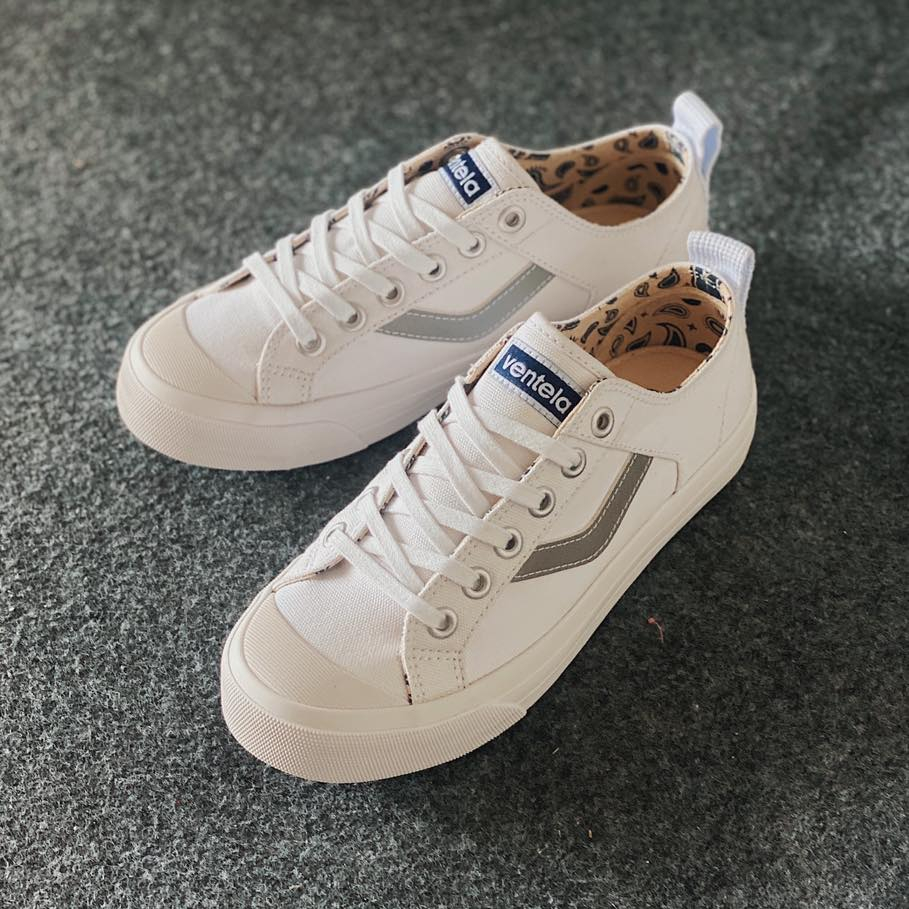 SEPATU VENTELA REBORN REFLECTIVE WHITE