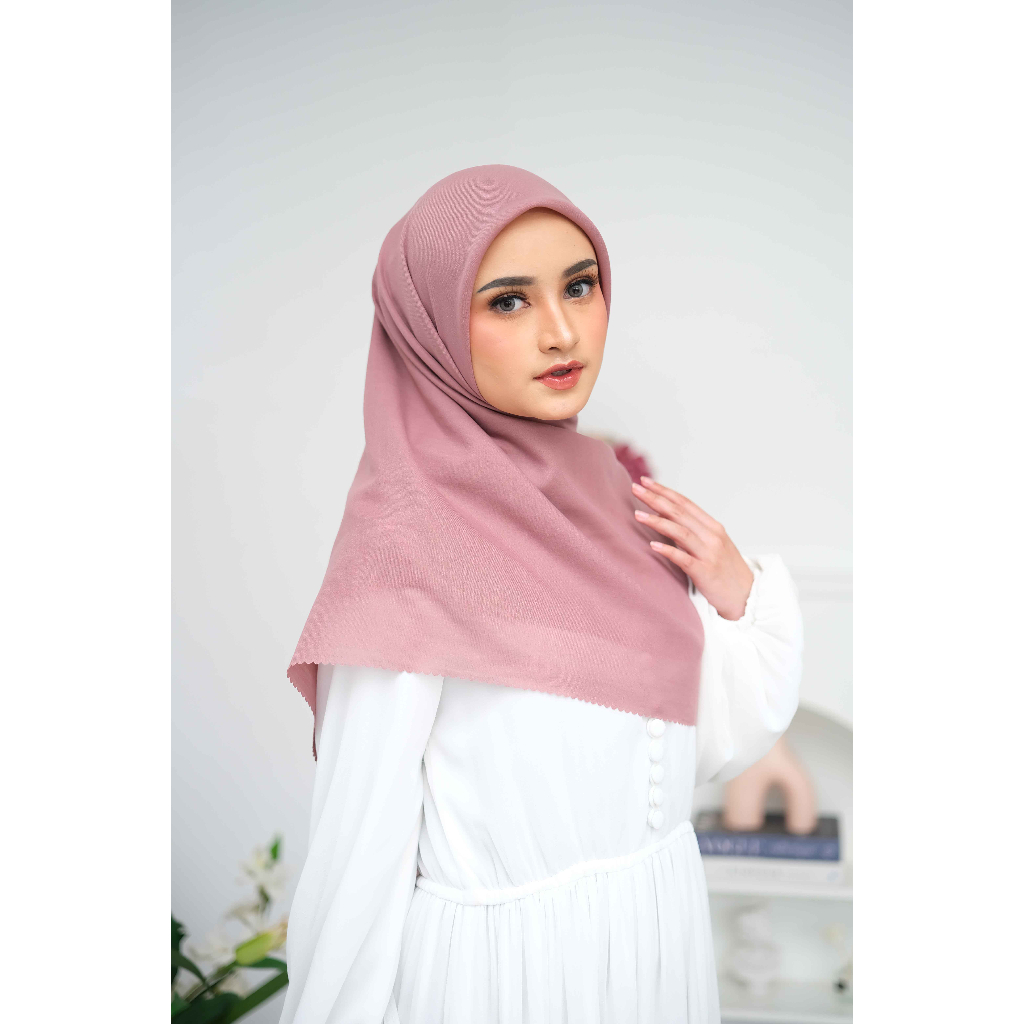 ALESSHA Jilbab Segiempat Voal Paris Premium Polos Hijab Segi 4 Empat Kerudung Square Laser Cut Krudu