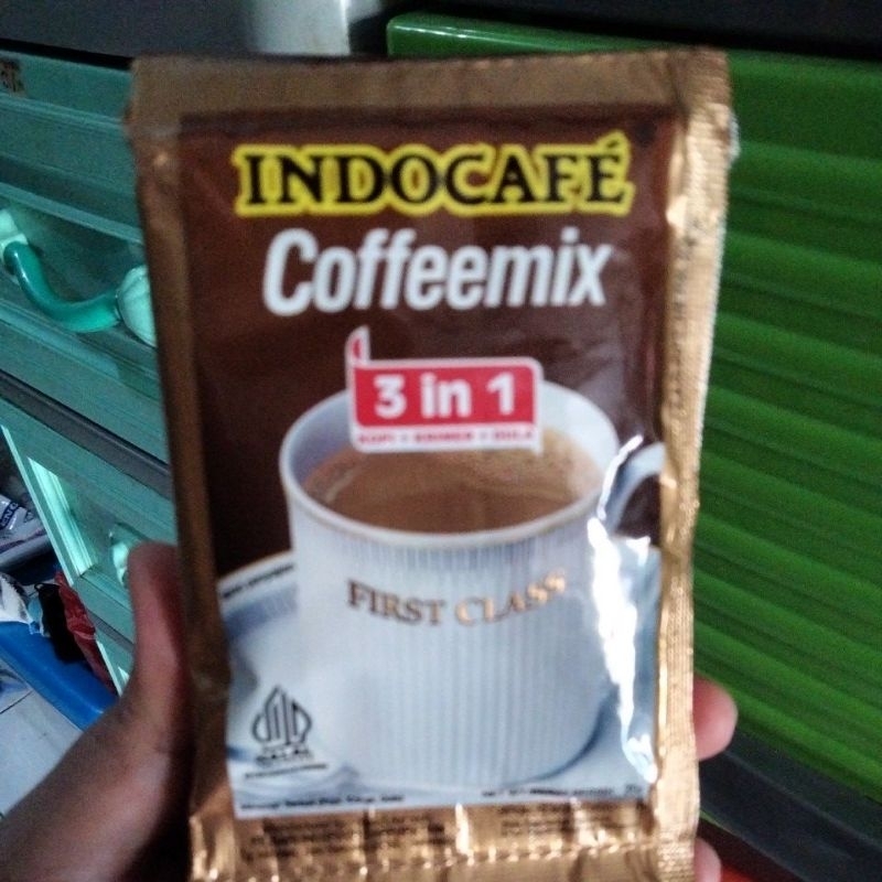 

Kopi Indocafe Coffemix isi 10 Sachet