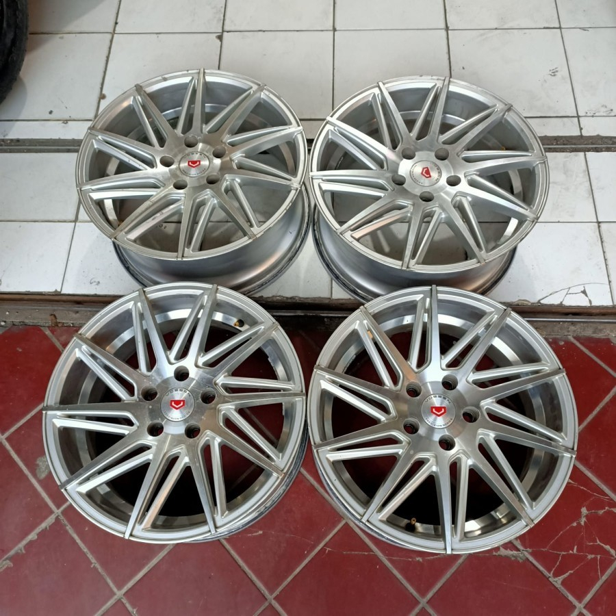 VELG MOBIL RACING VOSSEN R17X7,5 PCD 5X114 ET40