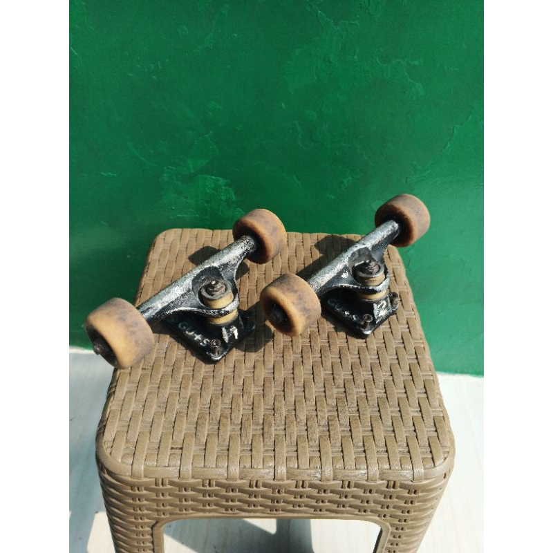 Truck Guts Skateboard Second