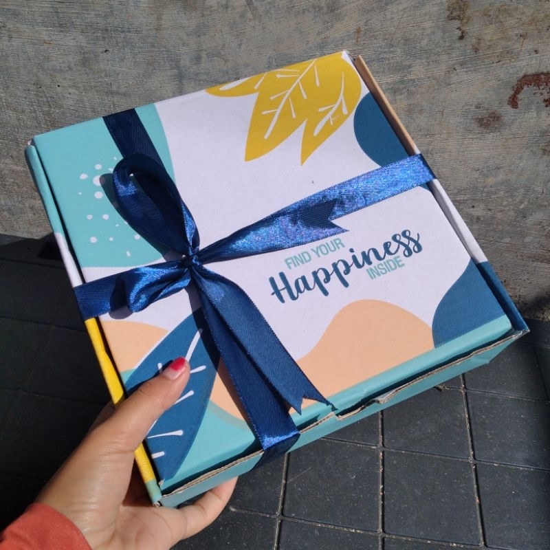 

Hamper Cute by KaNa AsytaR