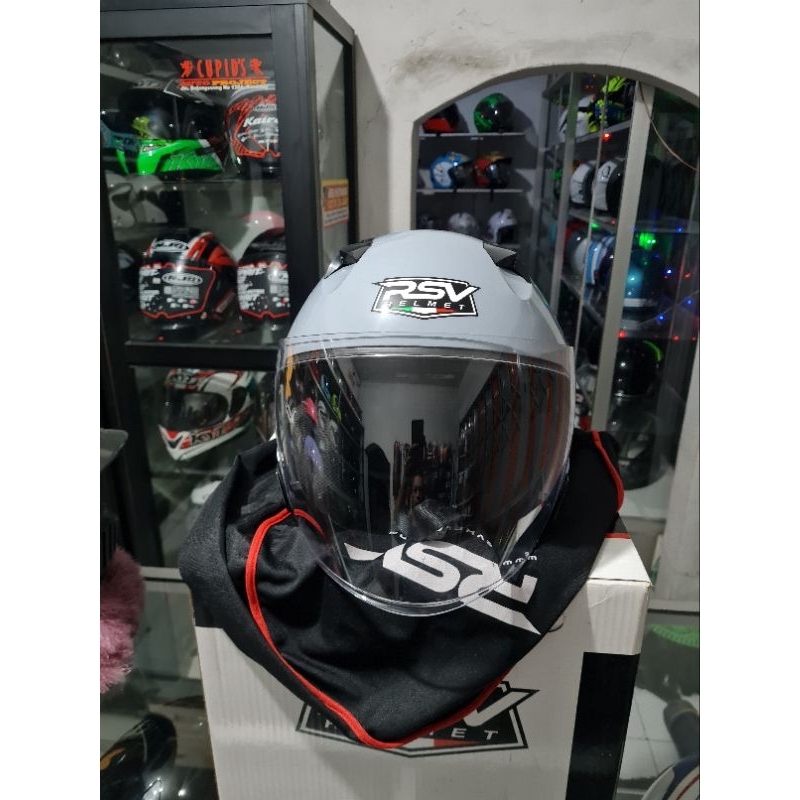 Helm RSV SV300 bekas pakai