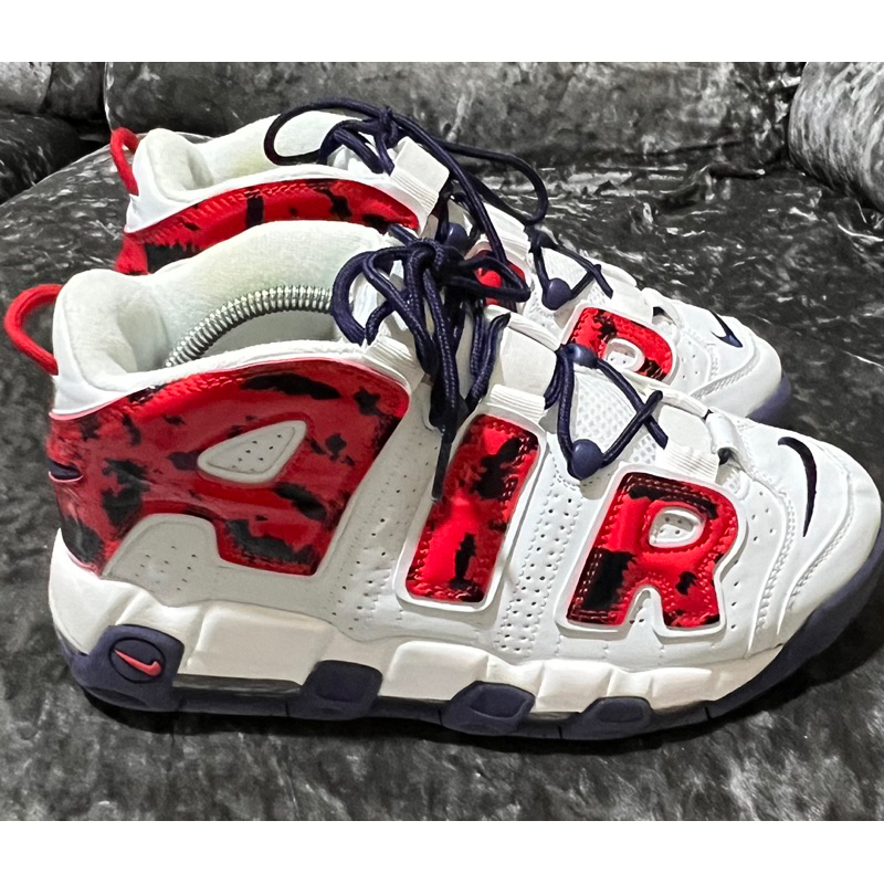 FS : Sepatu Second Preloved N I K E / Uptempo White (Red) Size : 45 / US : 11 / Insole : 29 cm No Bo