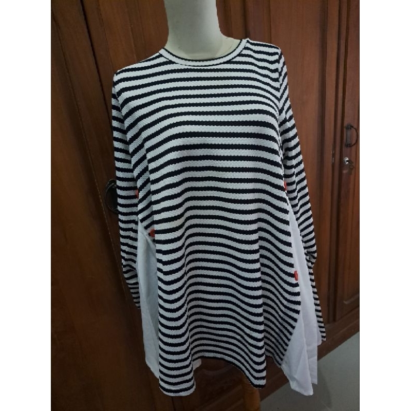 Kaos wanita lengan panjang graphis