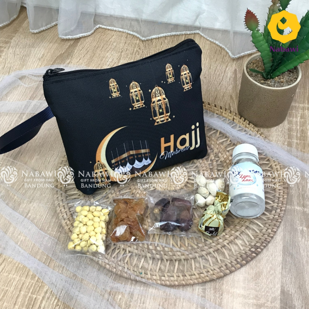 

Paket Hampers Pouch Oleh Oleh Haji Umroh Souvenir Makanan Khas Arab Nabawi Bandung