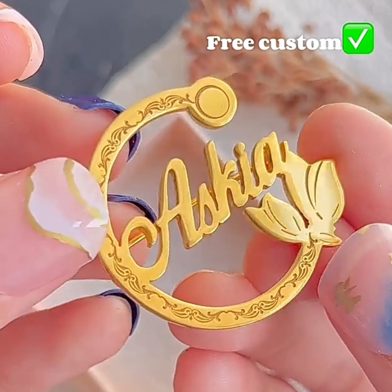 Bros Nama Lapis Emas Ukiran / Bros Wanita / Bros Nama / Bros Muslimah