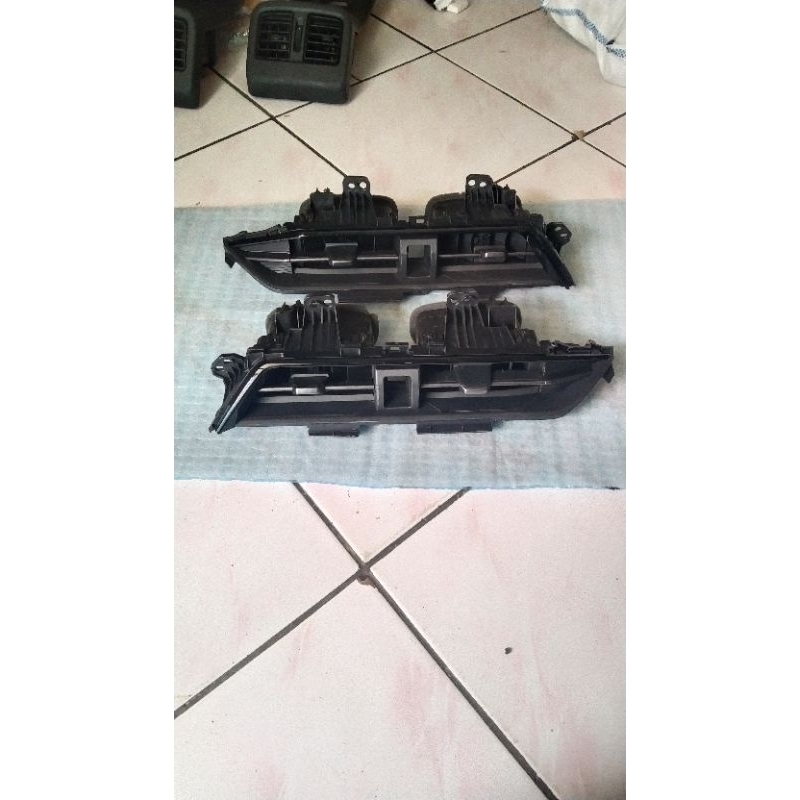 Kisi-kisi AC Dasboard Toyota Yaris Cross Original