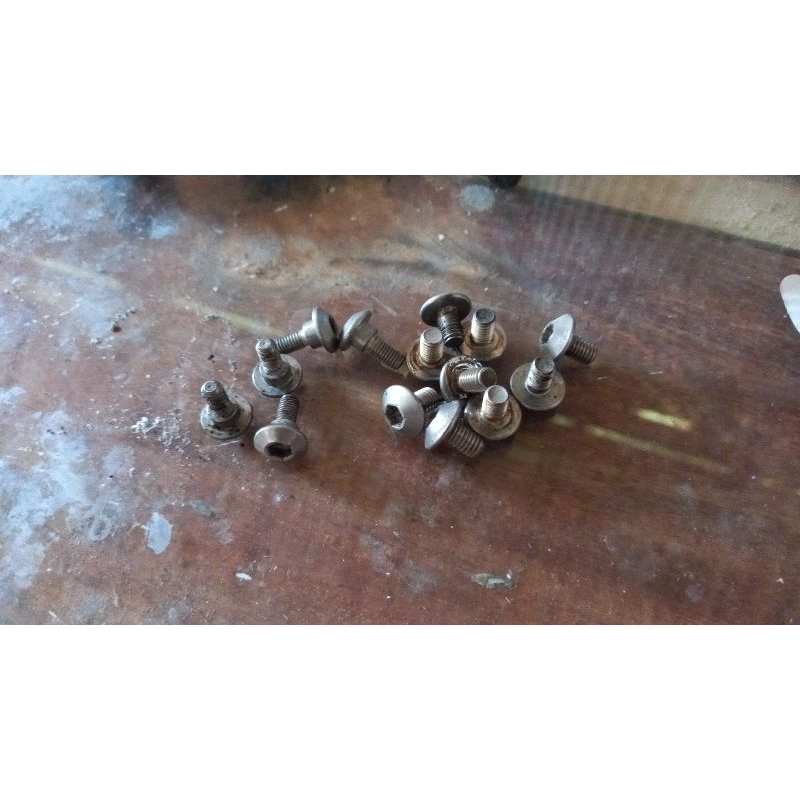 baut body 1 set CBR250R kyj/cbr150 kpp