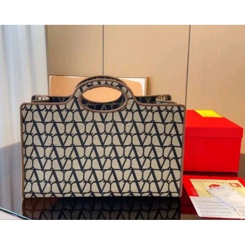 Valentino VLTN Le Troisieme Toile Iconographe Canvas Tote bag MIRROR AUTHENTIC 1:1