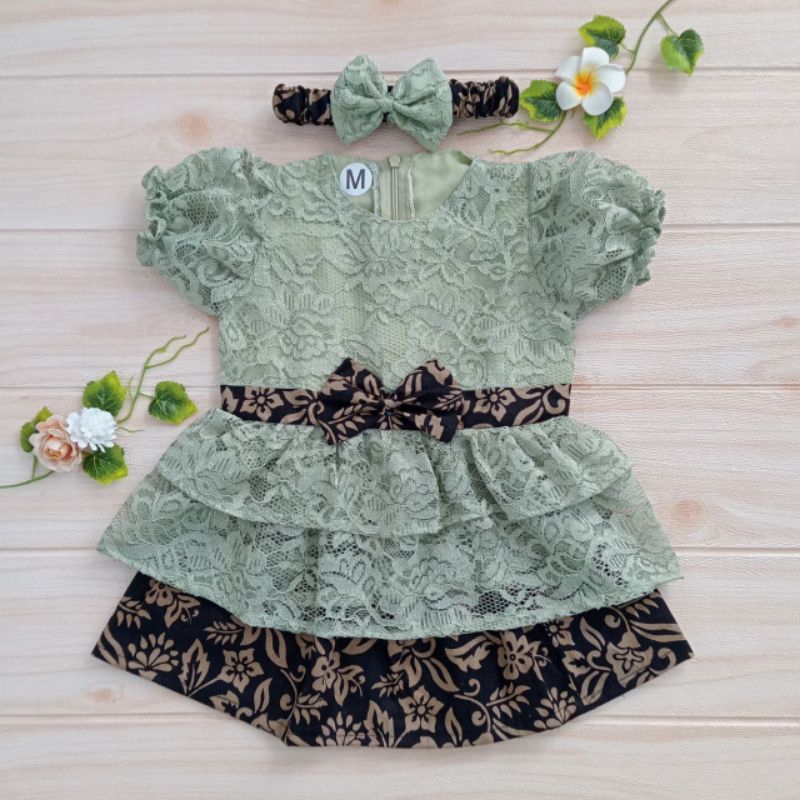 Baju Kebaya Bayi / Kebaya Anak Perempuan / Setelan Kebaya Anak Larisa warna Sage Green